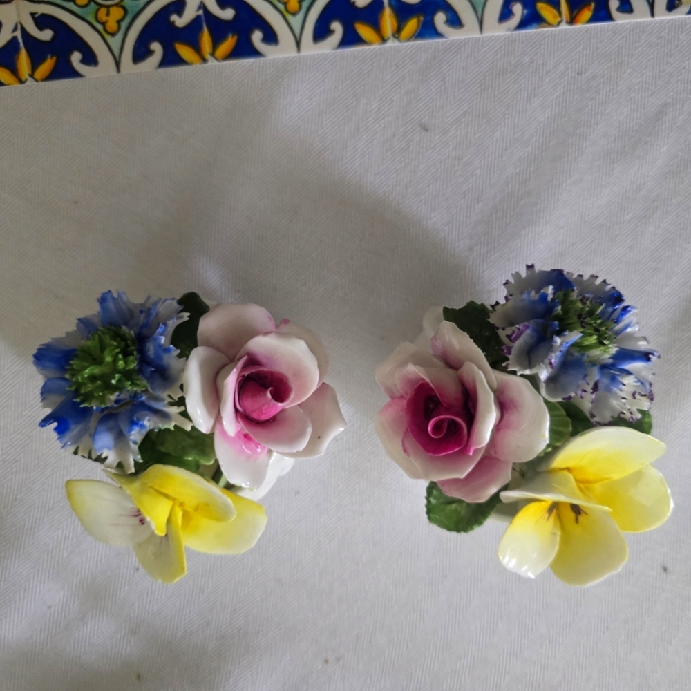 Radnor Bone China Lot Of 2 Hand Painted Flowers in Vase Staffordshire England